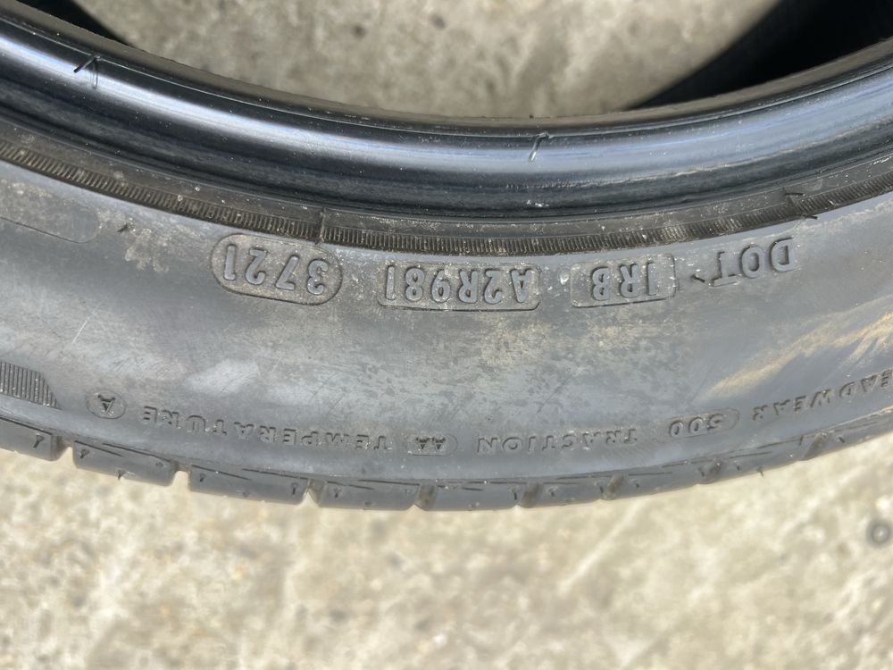 Opona Bridgestone 245/45/19