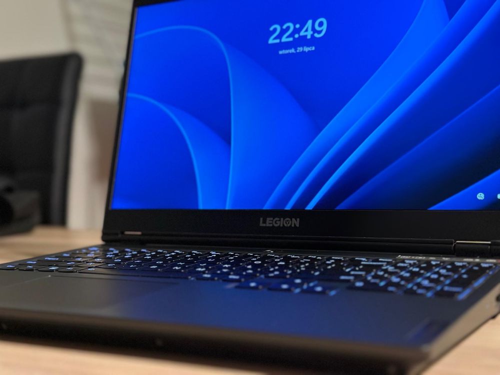 Laptop Gamingowy Lenovo Legion 5 jak nowy