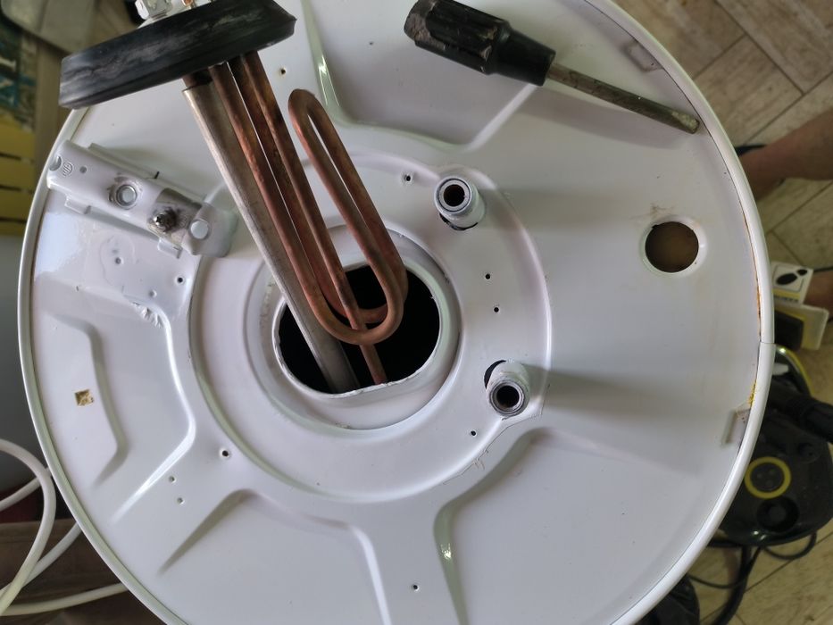 Продам бойлер АРІСТОН 80л