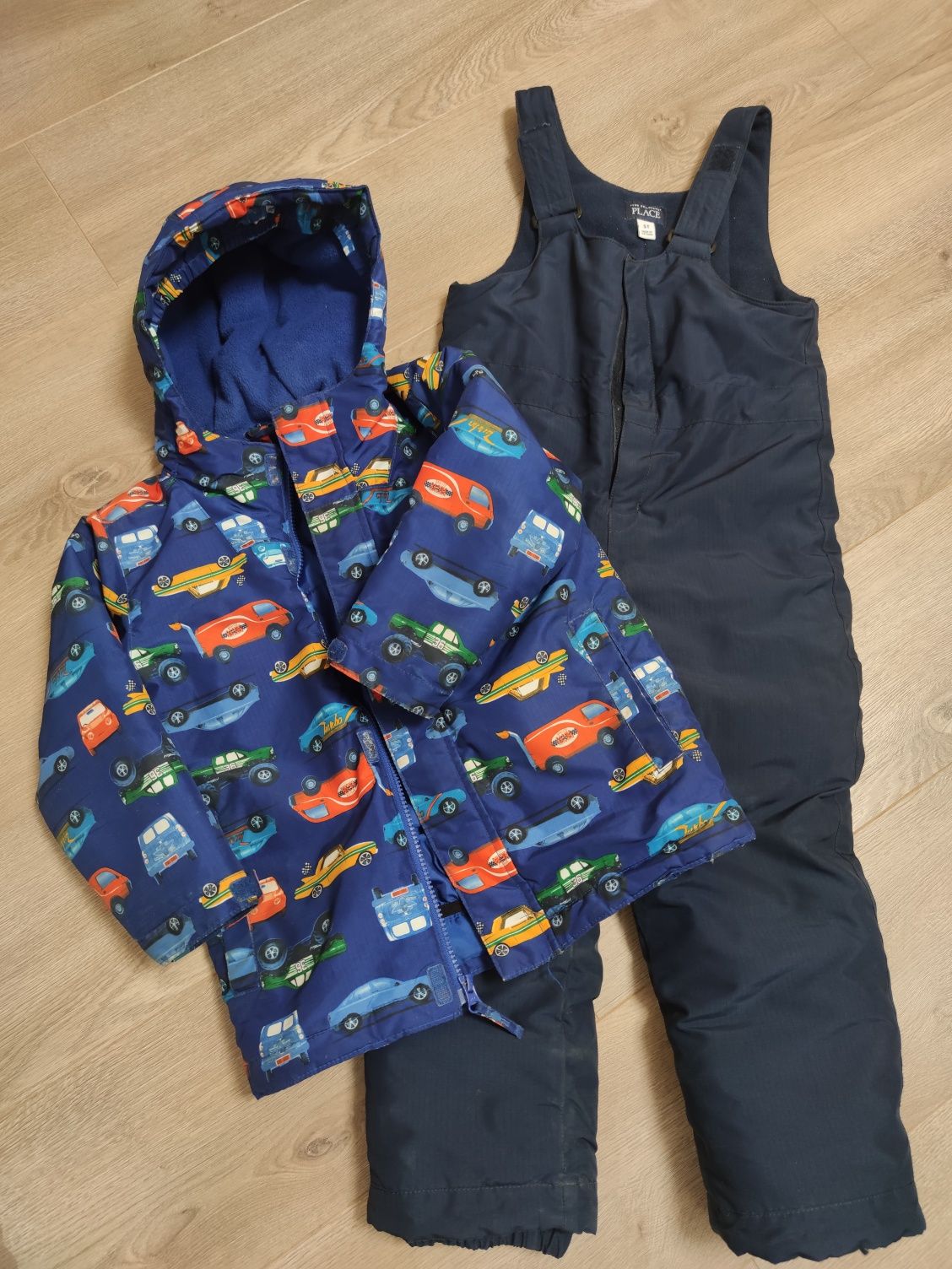Продам зимний комбинезон children'splace