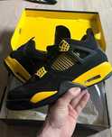 Jordan 4 Retro Thunder R.45