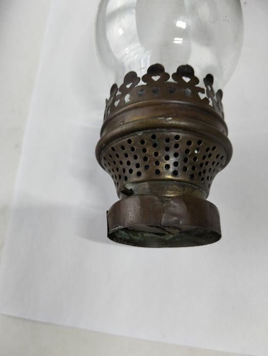 Лампа керосиновая