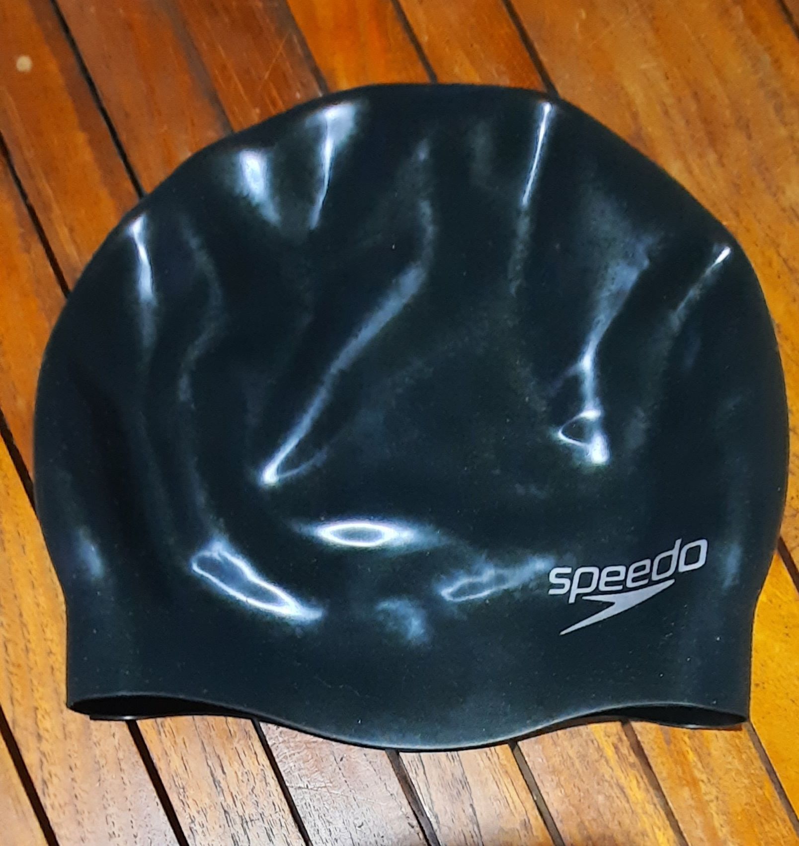 Touca de piscina em silicone