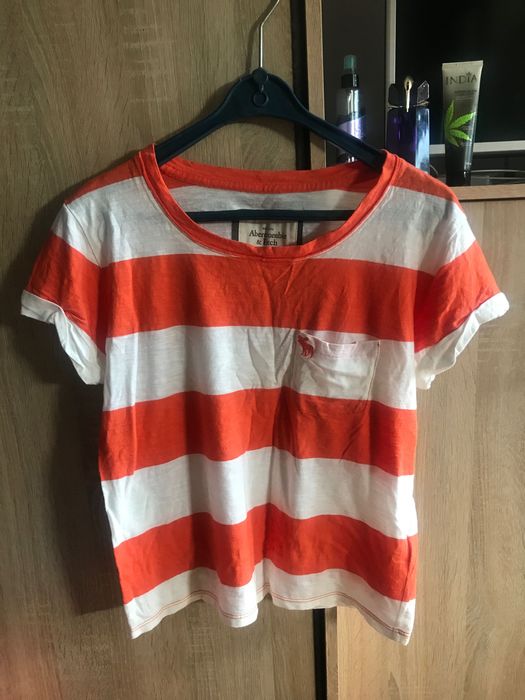 Koszulka damska firmy Abercrombie & Fitch rozmiar M