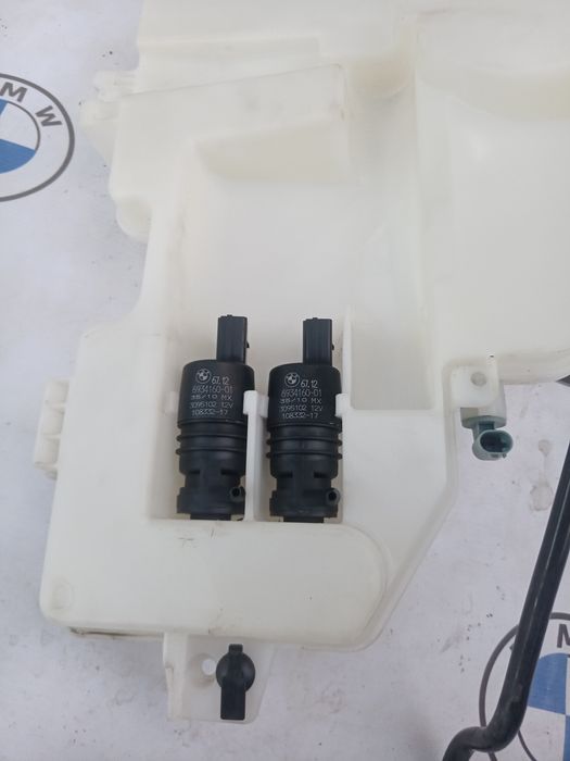 Бачок омывателя расширительный BMW X5 E70 E71 ГУР омивача тосола БМВ