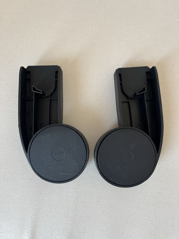 Ovo Aton B2 i-Size CYBEX e par de adaptadores