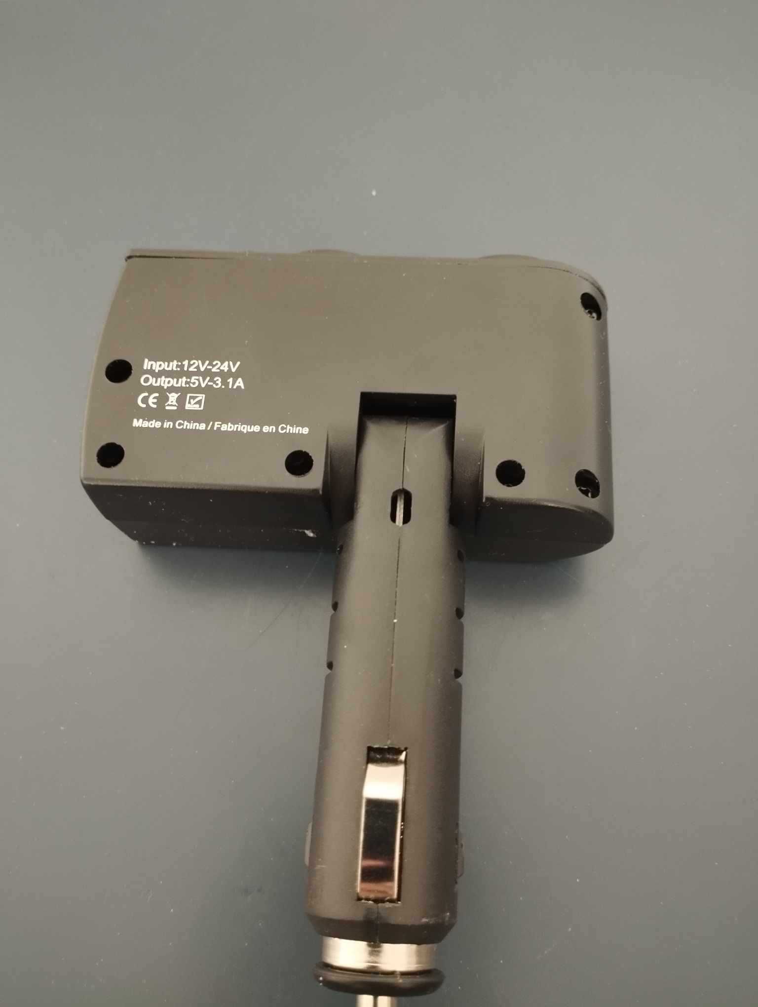 Eletrand 2-gniazdkowy adapter zapalniczki 12/24V DC dwa porty USB