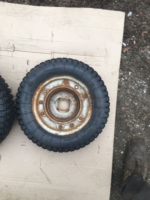 Колесо 4.00-10 в сборе с диском