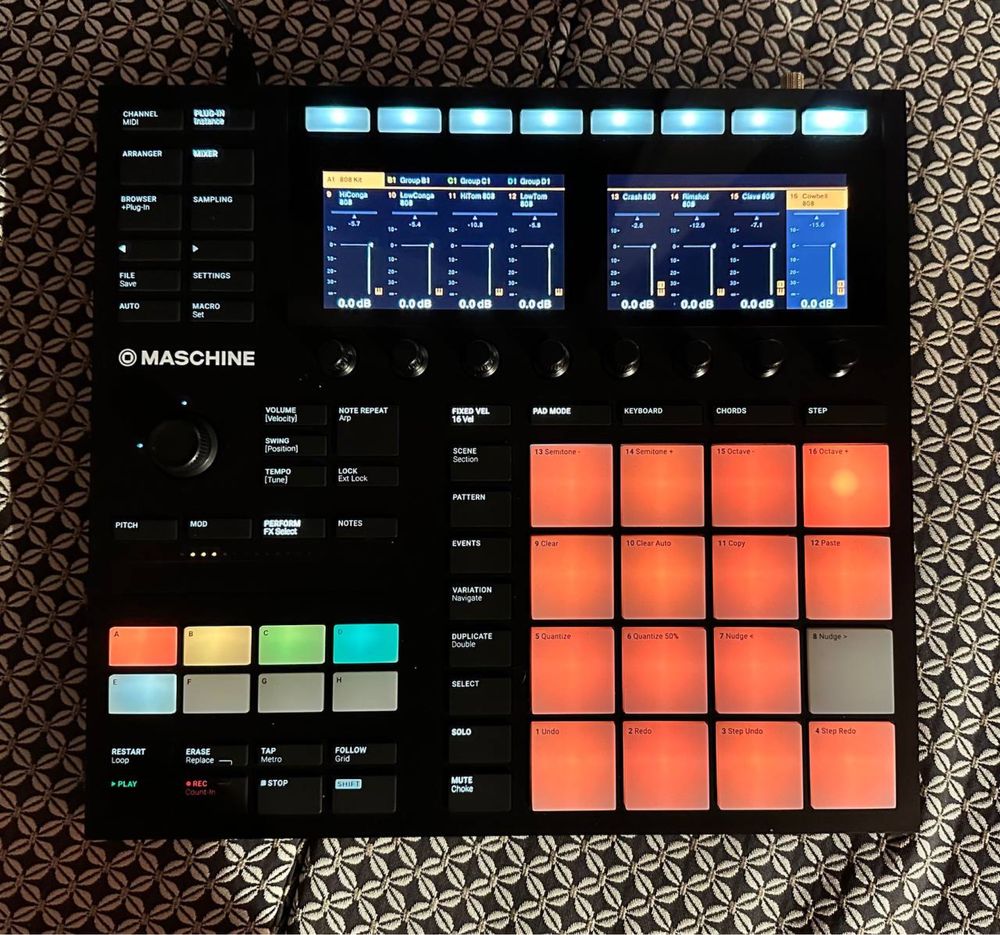 Native Instruments Maschine MK3 Production System
