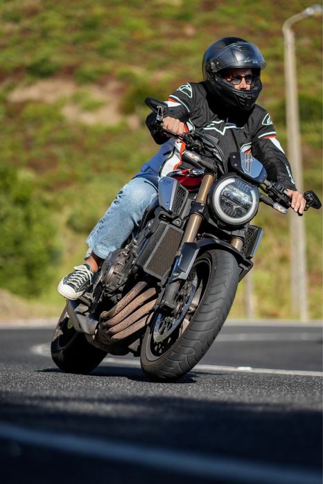 Honda CB650R 35kw deslimitada