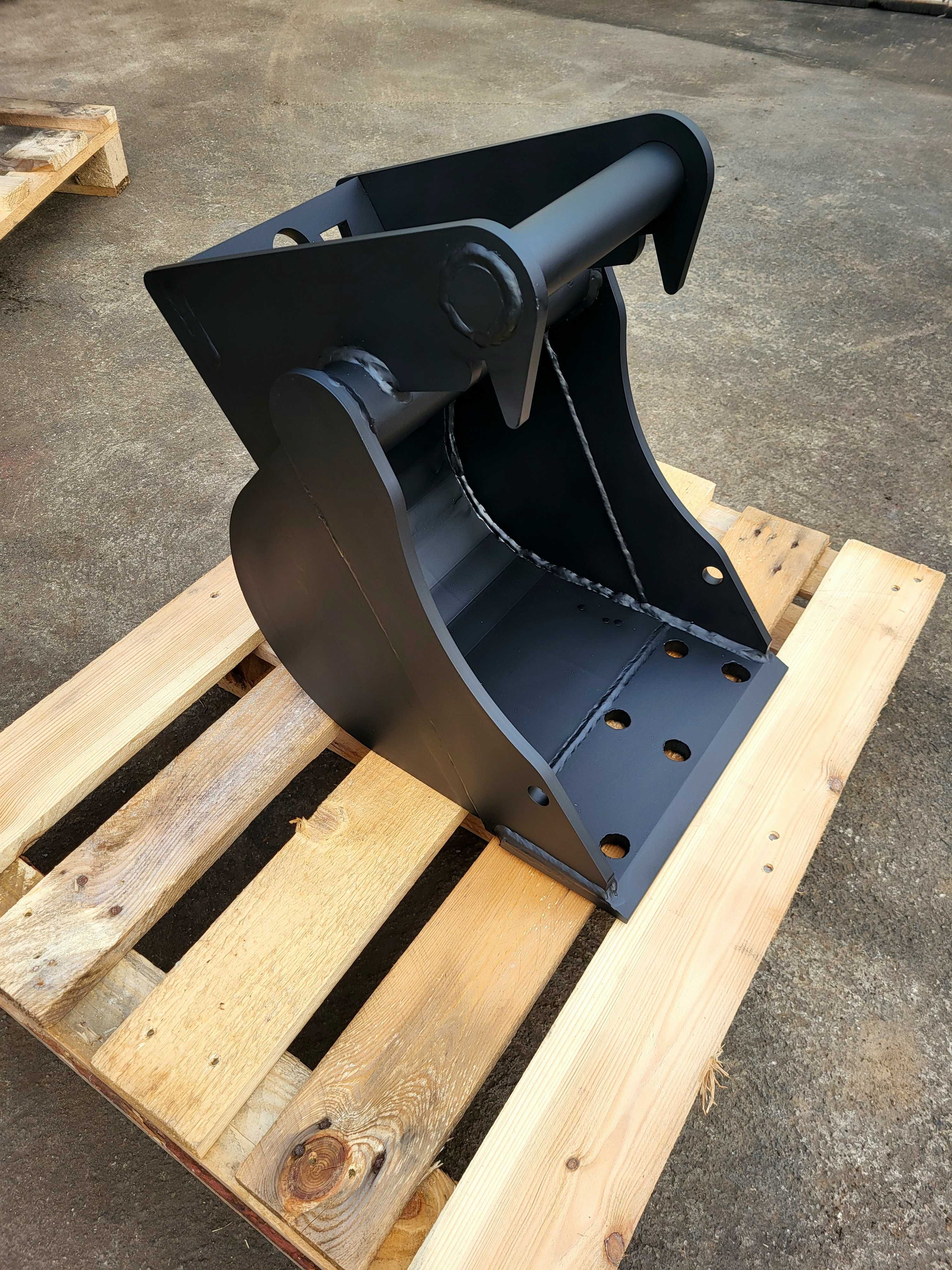 Łyżka kopiąca 30cm do minikoparki JCB 8014/8015/8016/8017/8018