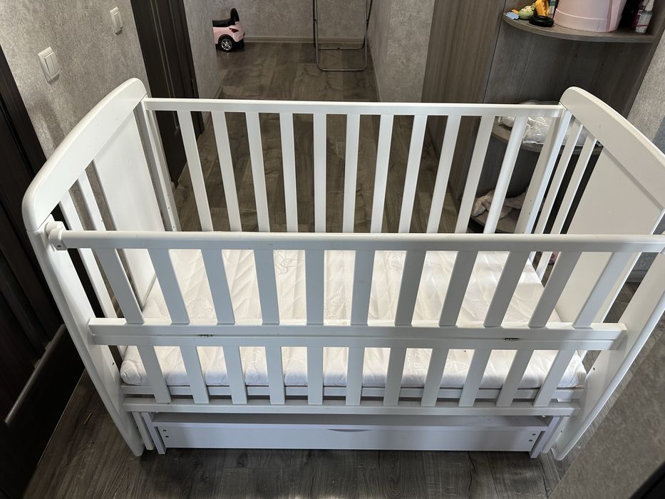 Дитяче ліжечко )