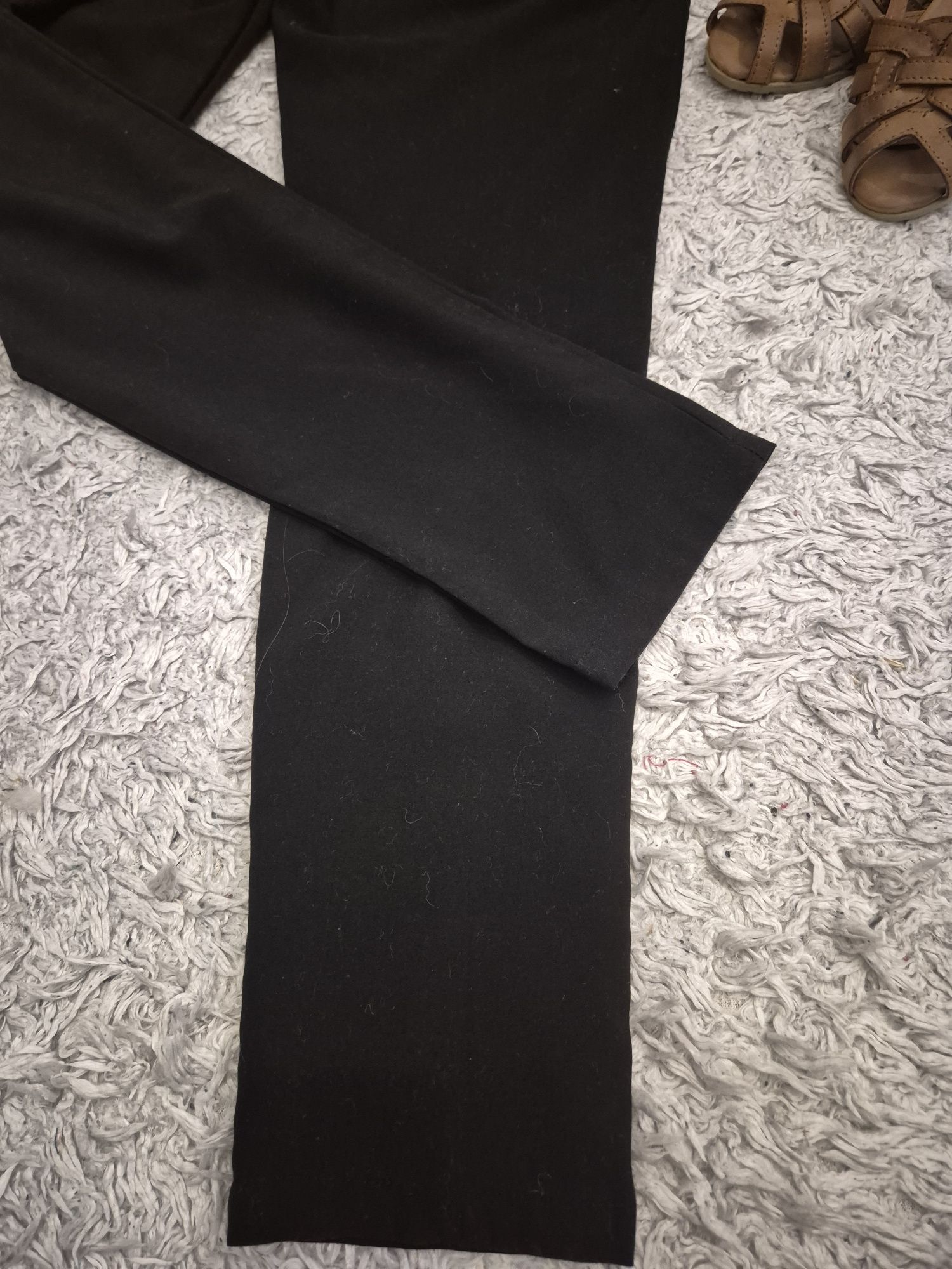 Czarne spodnie Zara Basic #kieszenie #suwak
