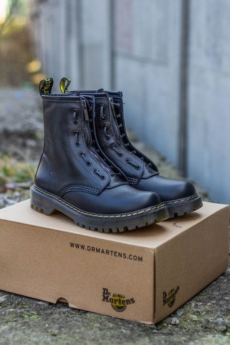 Шикарні шкіряні черевики ботинки білі чорні Dr.martens мартінс