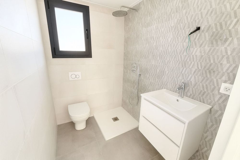 Будинок з власним басейном в Іспанії  — лише 15 хвилин від м.Аліканте