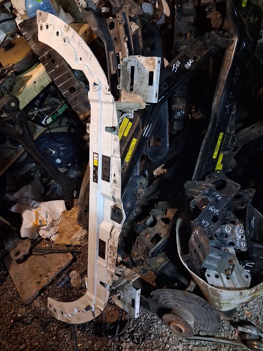 Передняя установочная панель телевизор Range Rover Evoque 538