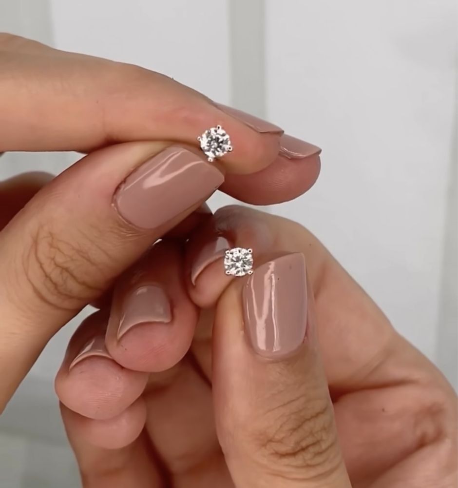Kolczyki zlote 0,22 ct z brylantami w starym szlifie SI/P