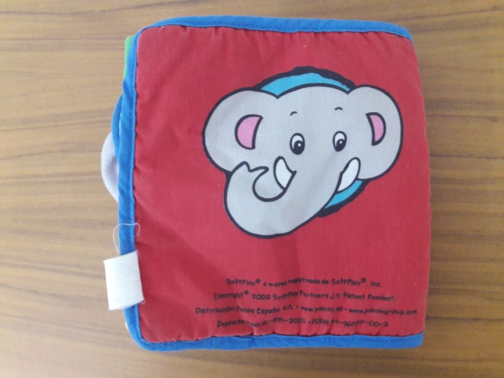 Livro de Tecido "Elefante Medroso"