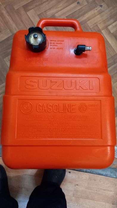 Бак для лодочного мотора SUZUKI 25 L.