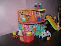 Polly Pocket - Centrum Handlowo Gastronomiczne z ruchomymi schodami