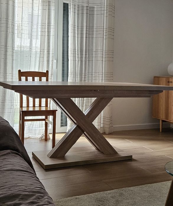 Mesa de jantar extensível