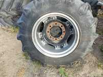 Koła 2 sztuki Pirelli 13.6 R 24