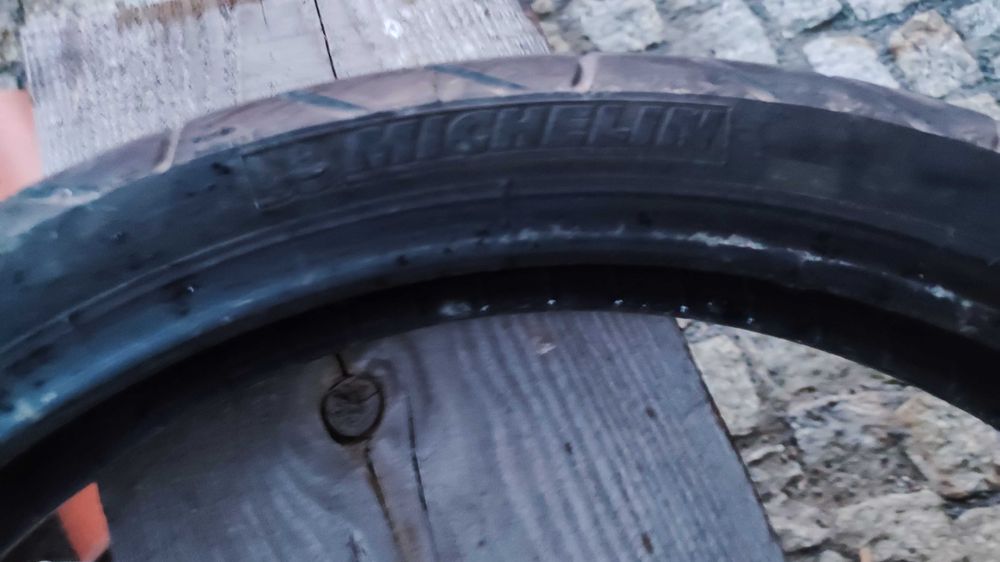 Opona do 2.75x18 90/90x18 Michelin