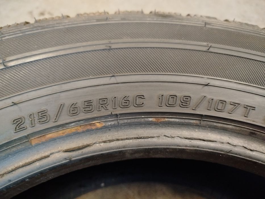 Opony zimowe Falken 215/65R16C