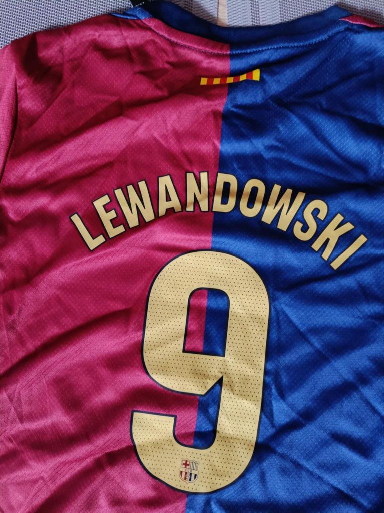 Koszulka Fc Barcelony (Robert Lewandowski) rozmiar 135-145 cm