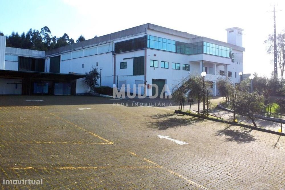 Excelente Armazém industrial em Mozelos