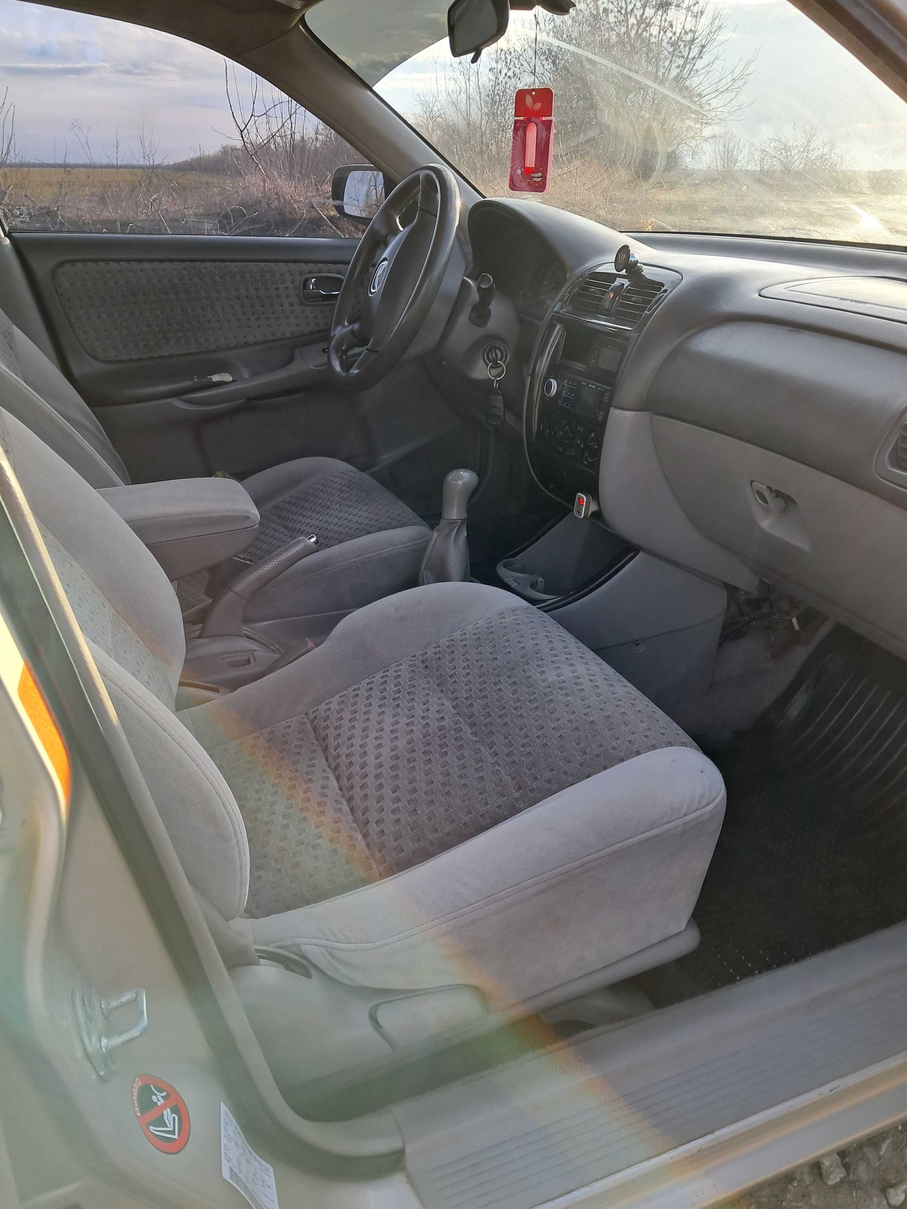Продам Mazda 626 2.0