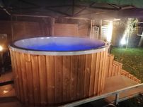 Mobilne jacuzzi gorąca  bania balia ogrodowa podświetlenie LED wynajem