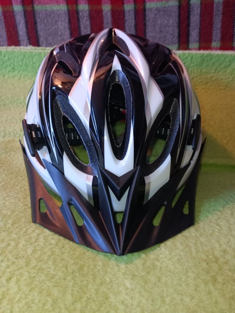 Продам велосипедный шлем