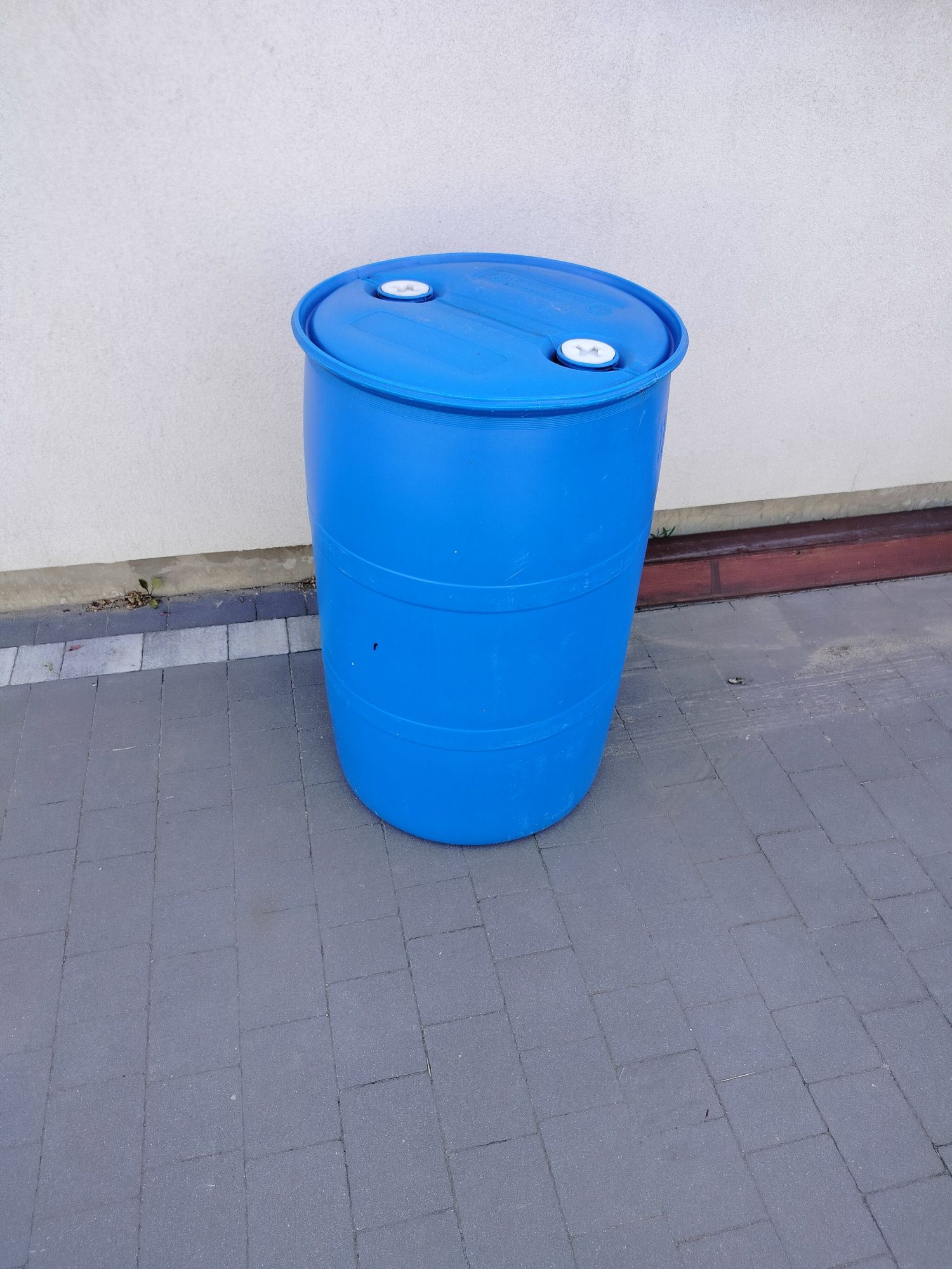 Beczka 220l na wodę deszczówkę