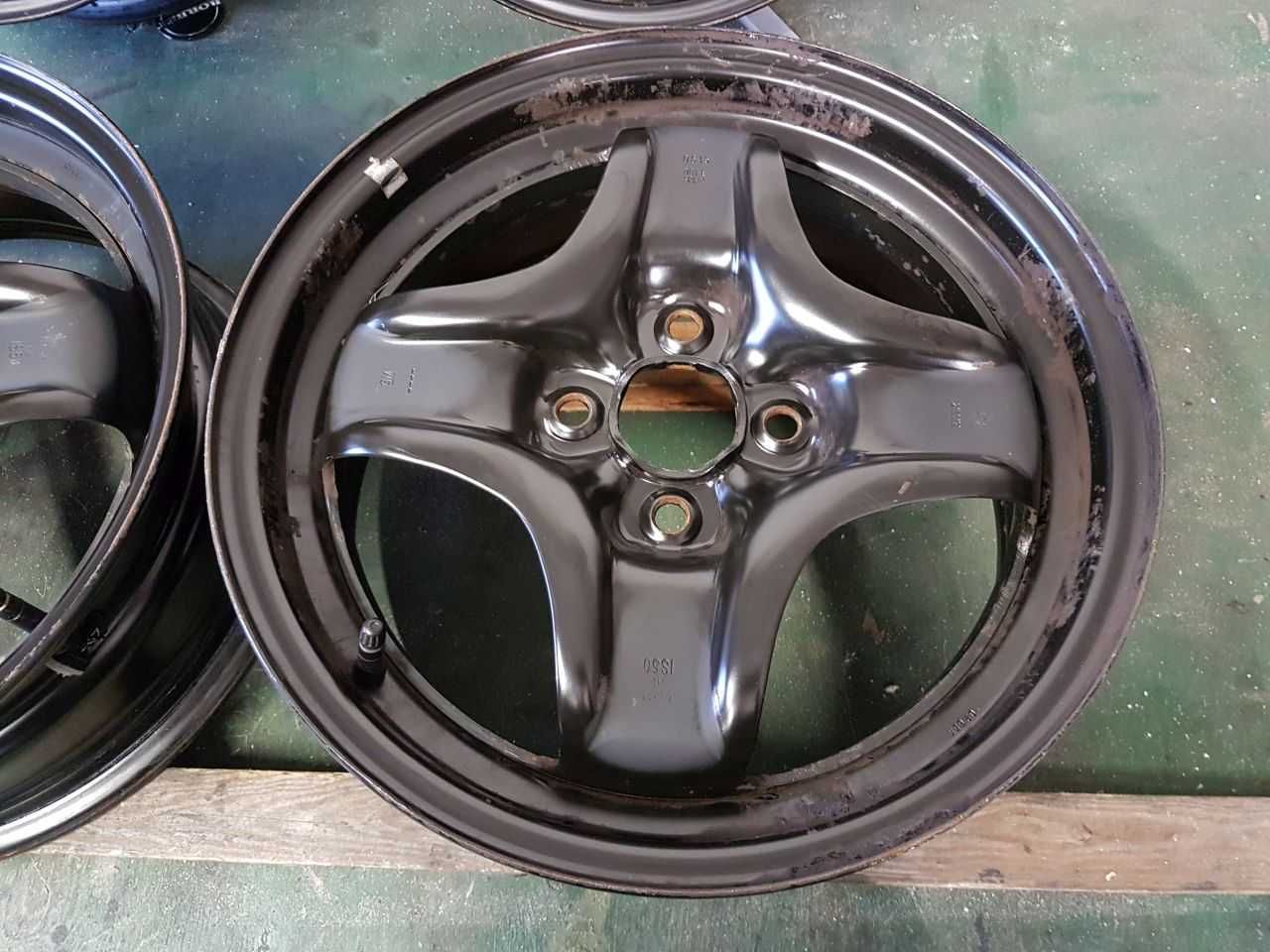 Felgi strukturalne Opel R15 4x100 6JX15H2 IS 50 czujniki TPMS