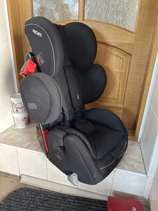 Автокрісло 9-36 кг recaro
