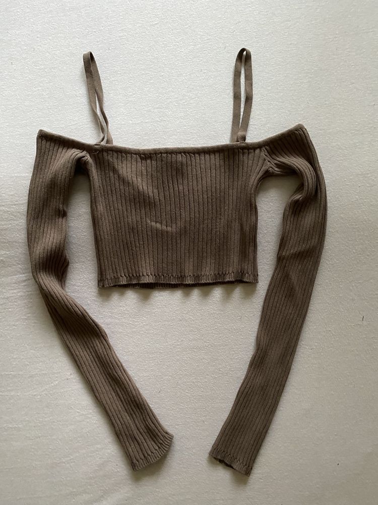 Prążkowany krótki top (ribbed crop top) Zara