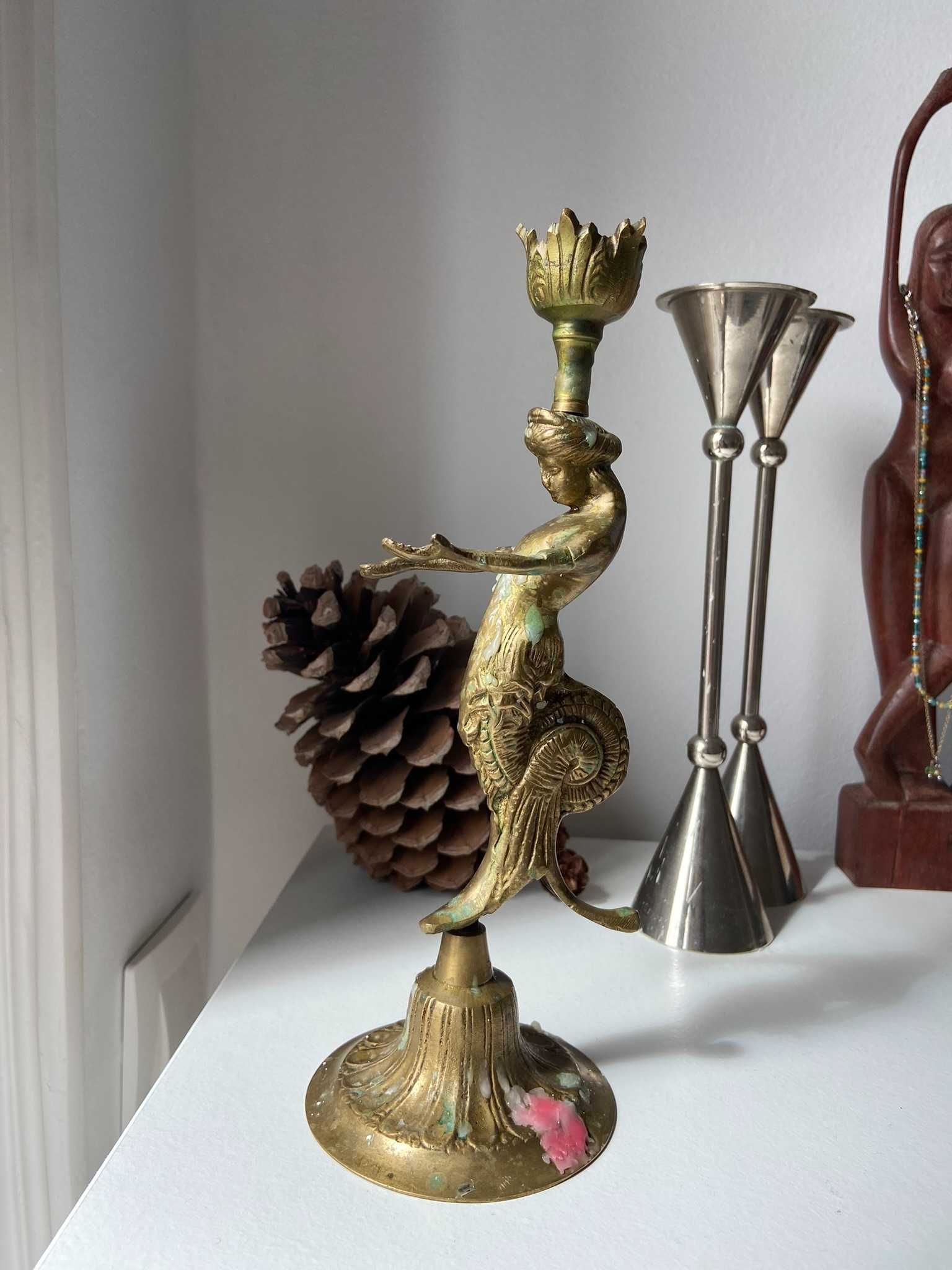 Bronze candlestick / castiçal de bronze