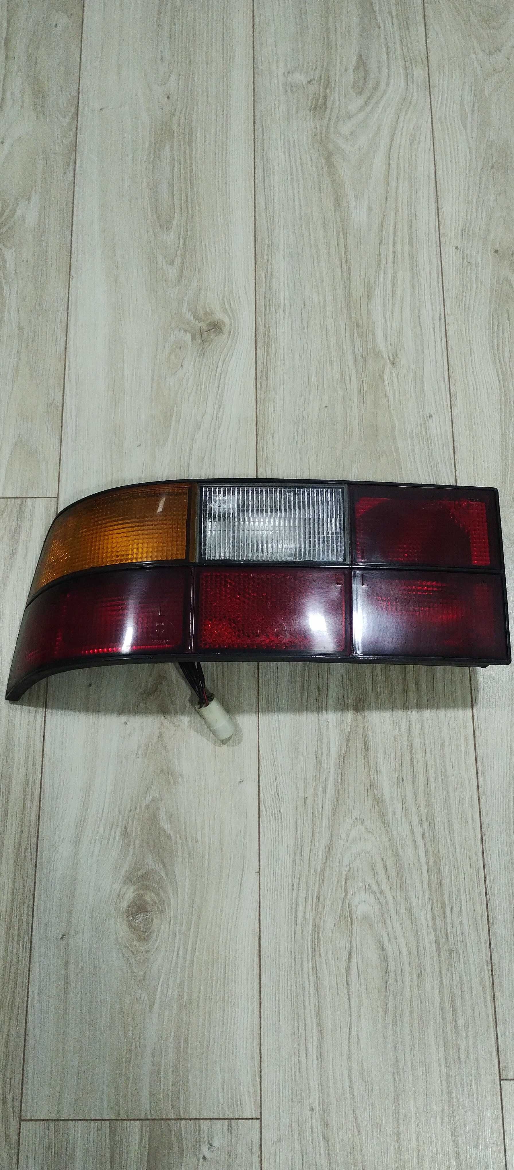 Porshe 944 lampa tylna lewa