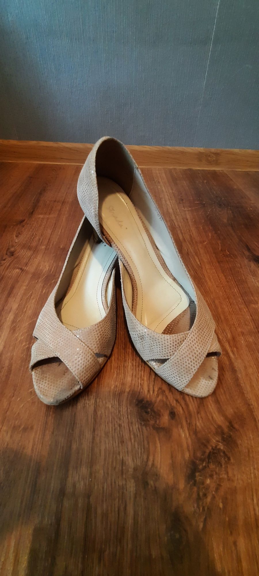 La Strada czółenka r.40 eleganckie