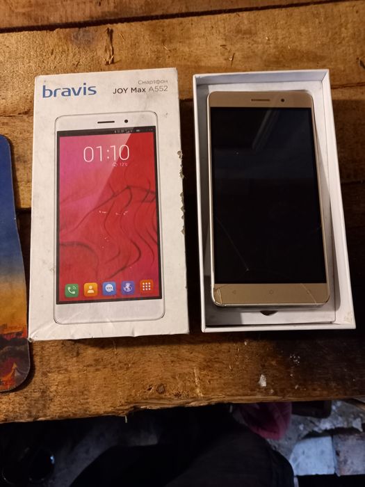 Телефон на запчастини