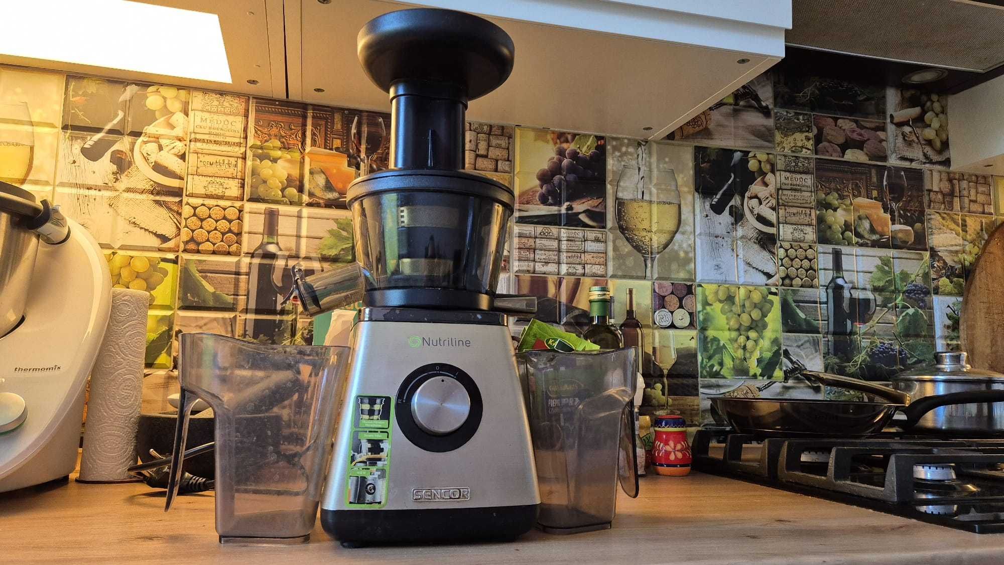 sokowirówka wolnoobrotowa wyciskarka ślimakowa SENCOR SSJ 4050NP 400W