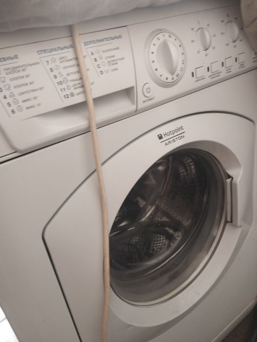 Пральна машина Hotpoint ariston