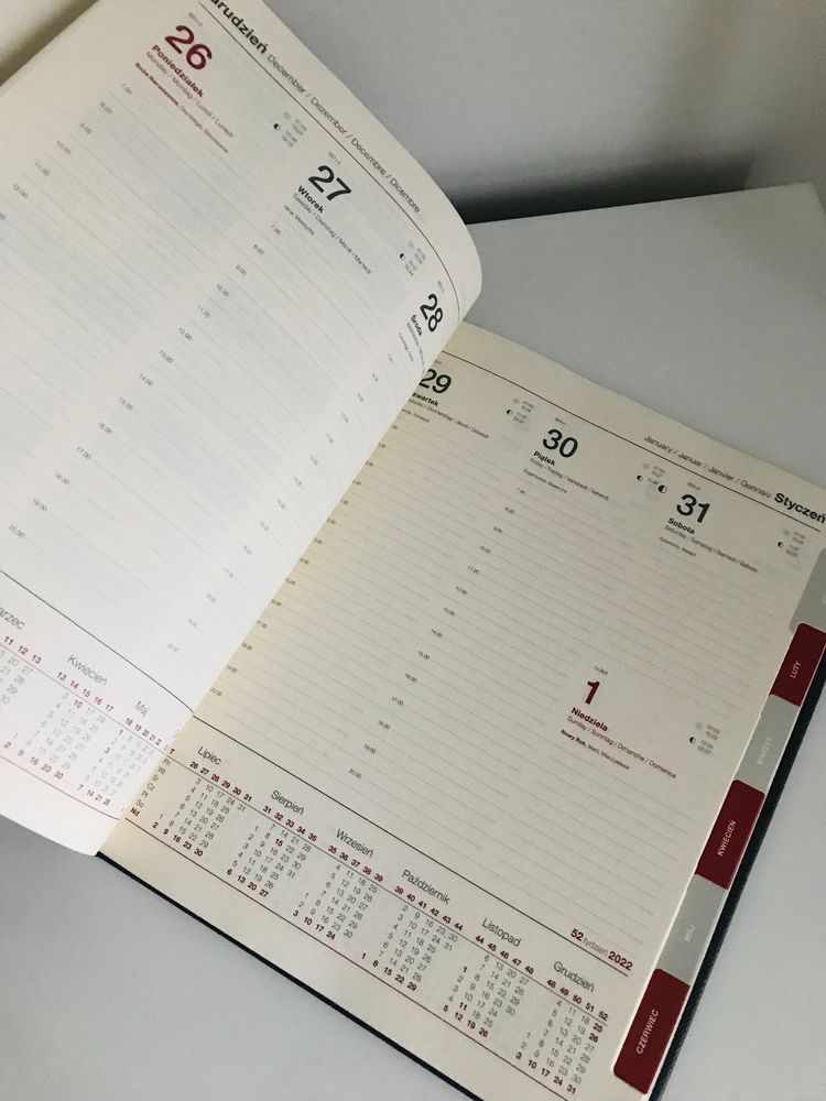 Kalendarz książkowy dzienny 2023 prezent dzień babci dziadka urodziny