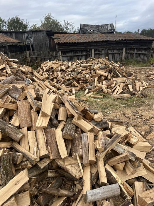 Дубові сухі дрова