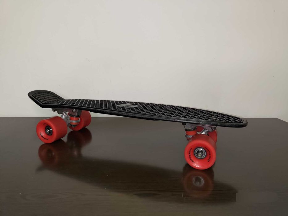 Deskorolka Penny Board Czarna (56cm) Używana