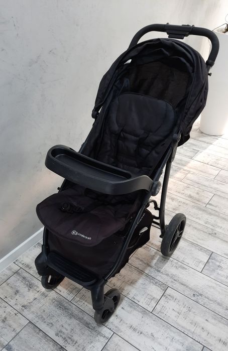 Wózek spacerówka Kinderkraft czarny spacerowy