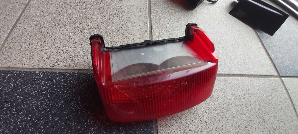 lampa  tył tylna  honda  CBR 600 F3  1991-94