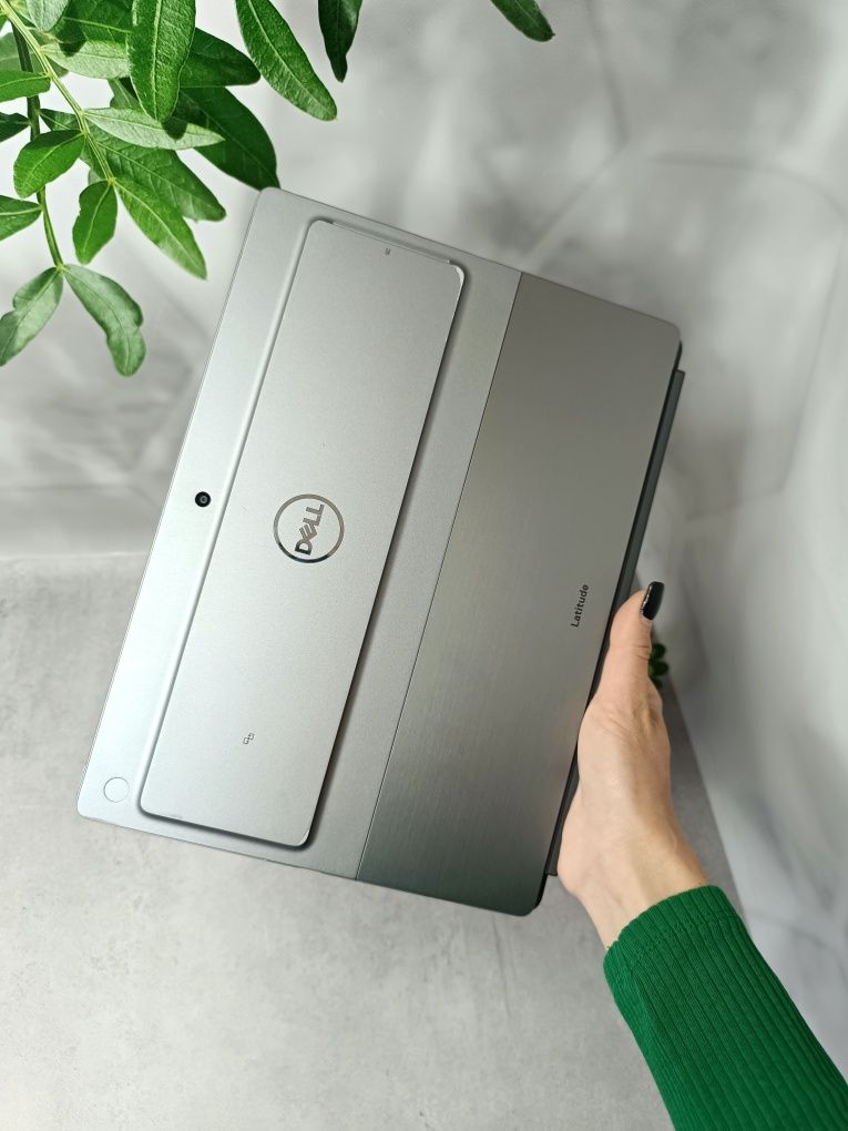 Планшетний ПК зі стилусом/Dell Latitude 7320/i5-1140G7/8/256M2/13" IPS