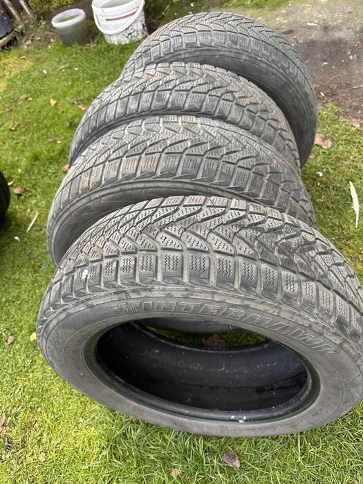 Opony zimowe 195/60 r15